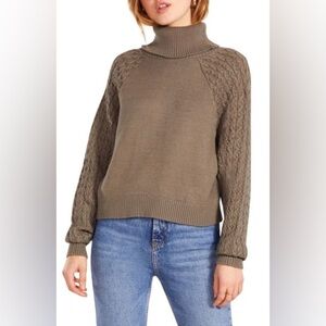 NWT BB DAKOTA BY STEVE MADDEN PUT A WING ON IT SWEATER